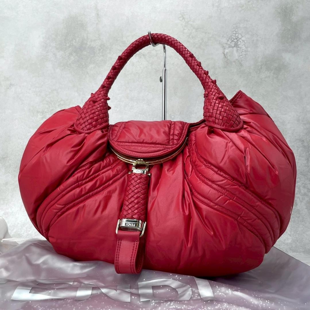 フェンディ　モンクレール　コラボ　バック　スパイバッグ　レッド Fendi Moncler Collaboration Spy Bag Red Nylon Handbag Tote Leather