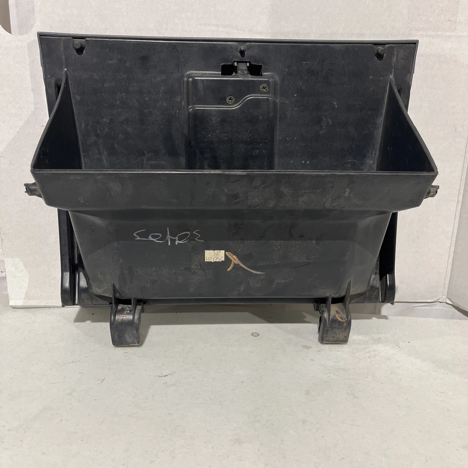 1995-2004 TOYOTA TACOMA GLOVE BOX COMPARTMENT DOORE STORAGE OEM Gray GLOVEBOX - Image 2 of 4