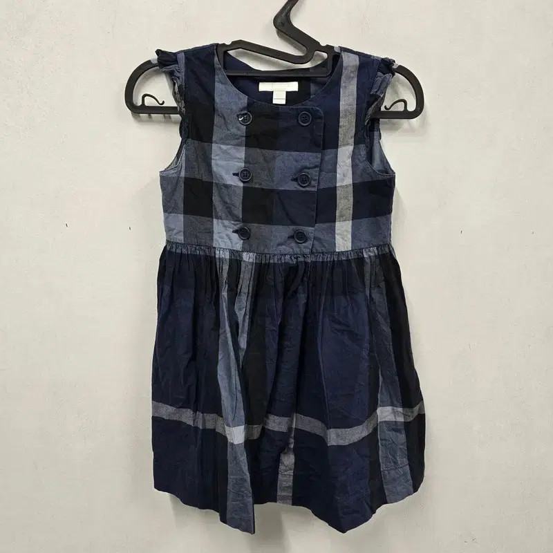 Burberry Children's Sleeveless Dress Heavily Used thumbnail 4
