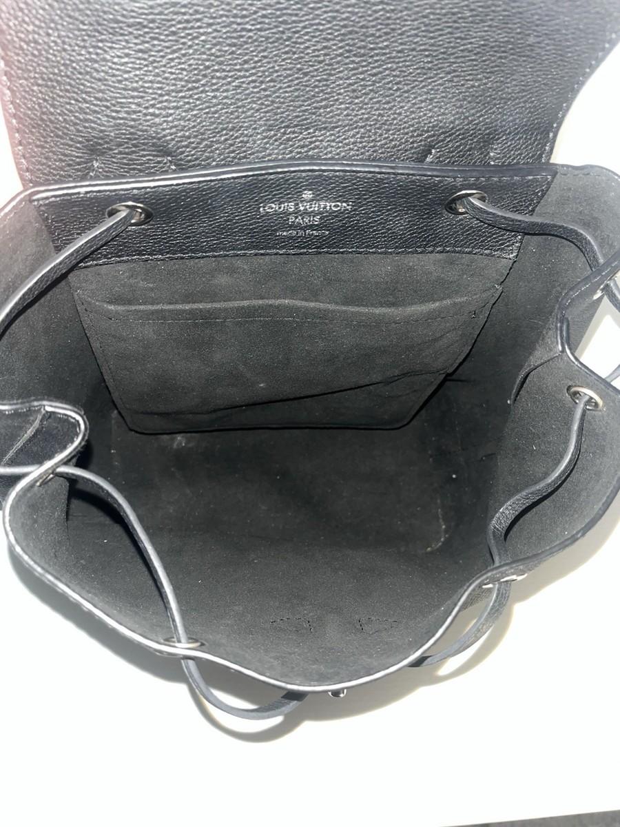 Authentic LOUIS VUITTON LockMe Backpack, Turnlock Noir  display picture 1