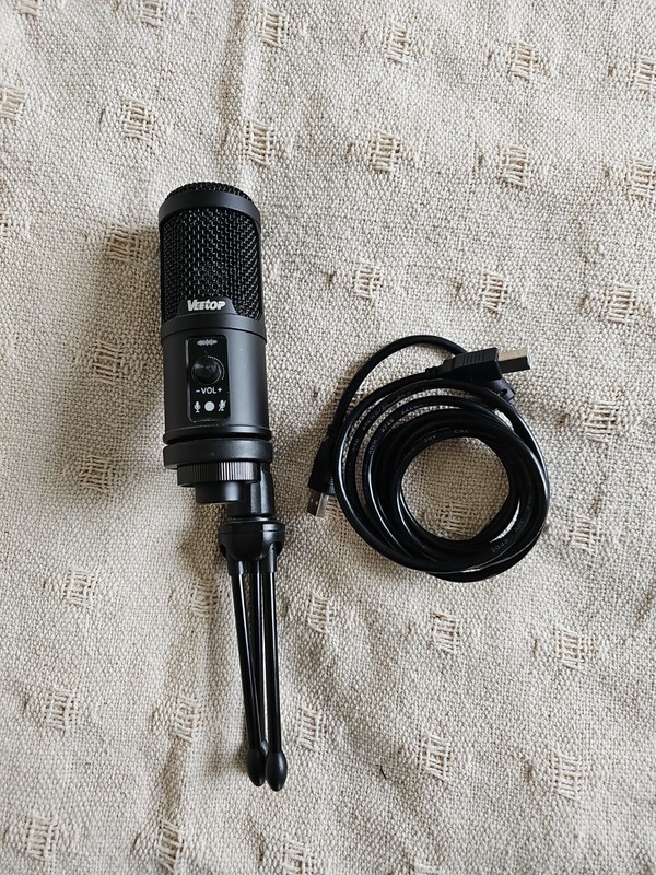 Veetop USB Desktop Microphone PC Compatible Podcast Microphone VGC