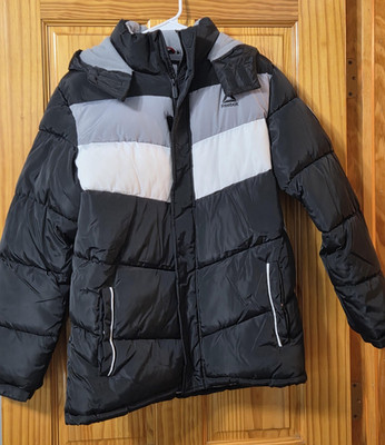 Reebok Jacket Kids 18 Black Hooded Puffer Full Zip Winter Insulated Youth
