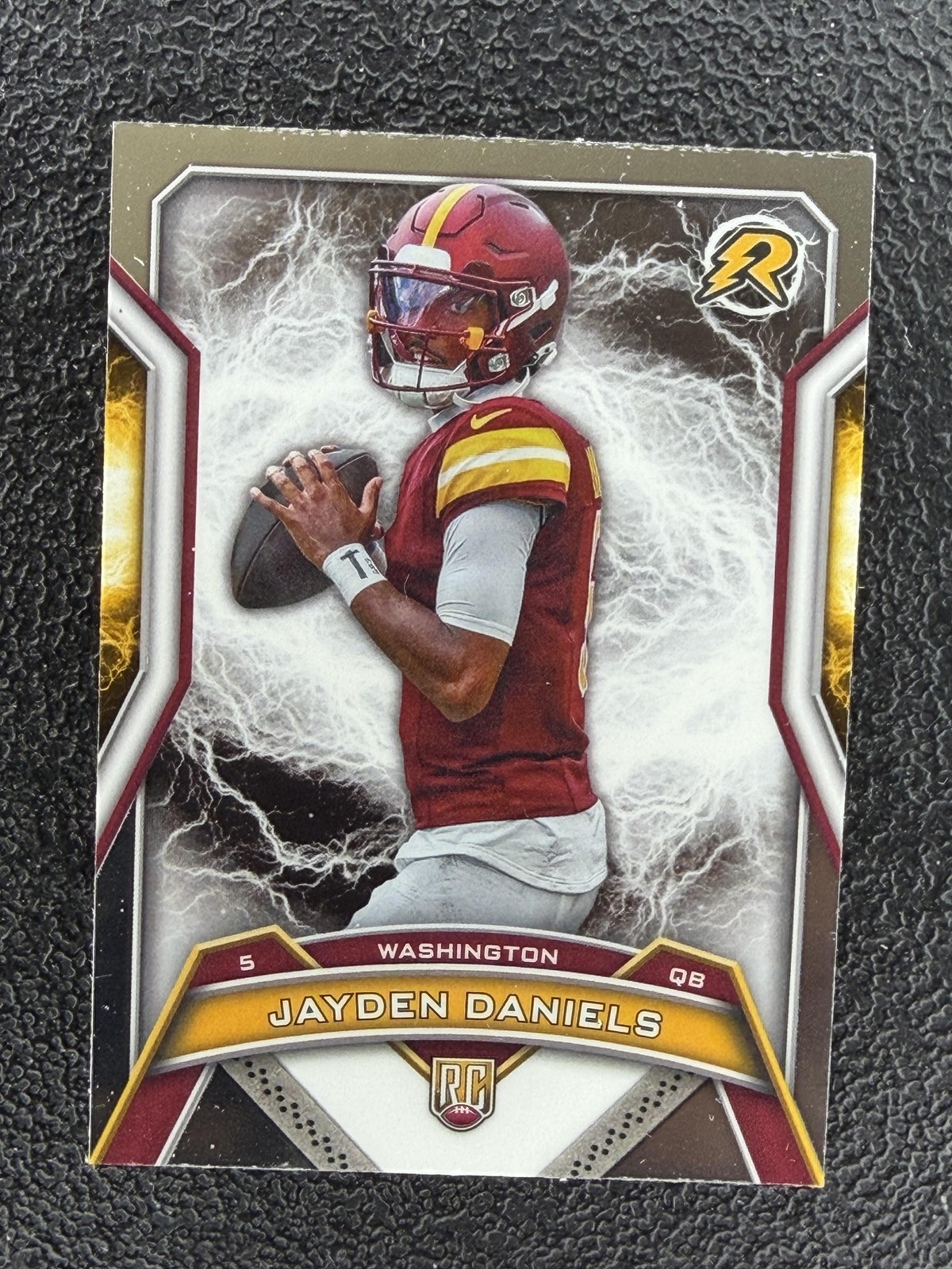 2024 Topps Resurgence #196 Jayden Daniels
