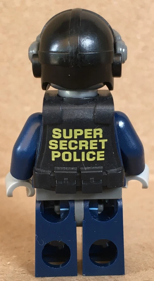 LEGO ®-Minifigur Robo Swat The Lego Movie aus Set 70808 70815 - tlm055 - Bild 2 von 4