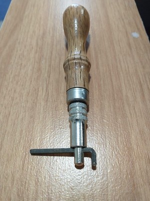 Vintage Craftool Adjustable Groover by Tandy