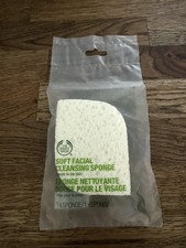 Image of The Body Shop Soft Facial Cleansing Sponge ~ In Sealed Packaging 