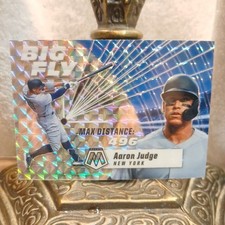 CAPTAIN M V P !! 2021 Mosaic Baseball Aaron Judge Big Fly Insert Prizm #BF-8