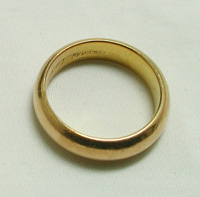 Antique 22 carat gold shop wedding ring