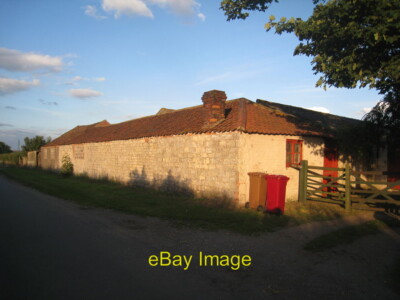 Foto 6x4 Nebengebäude am Milchviehbetrieb Wressle Die Nebengebäude wurden e c2010