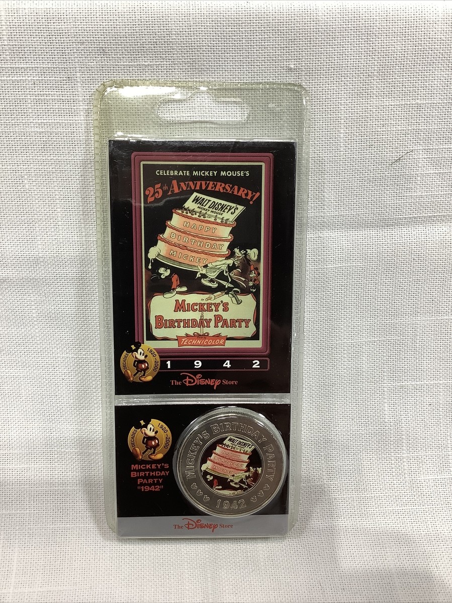 ディズニーコインTHE DISNY DECADES COINS Disney Decades Coins #52 Donald Duck Christmas On Bear