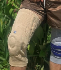 Bauerfeind GenuTrain P3 Size 6 Right Knee Advanced Active Brace Patella Support