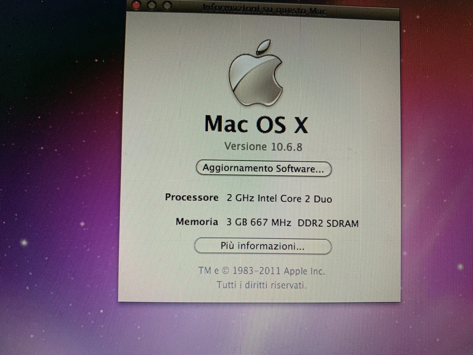 Apple MacBook 13" Mid 2010 Bianco - Intel Core 2 Duo - RAM 3GB - Sk Video 256mb - Immagine 2 di 4