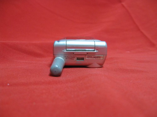 LG VX4500 (Verizon) Flip Phone - Vintage Collector - Picture 4 of 10