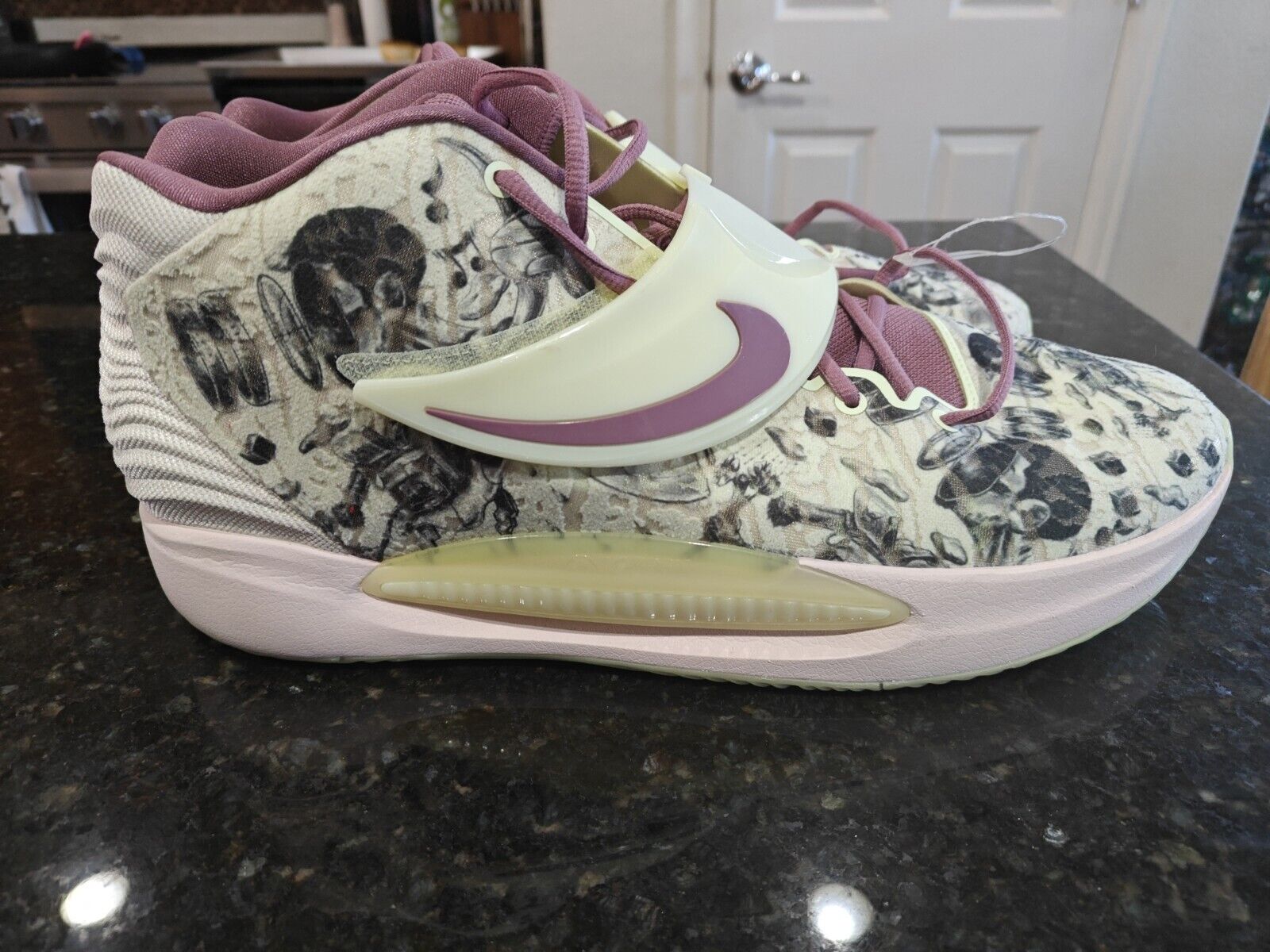 Picture 1 of 7