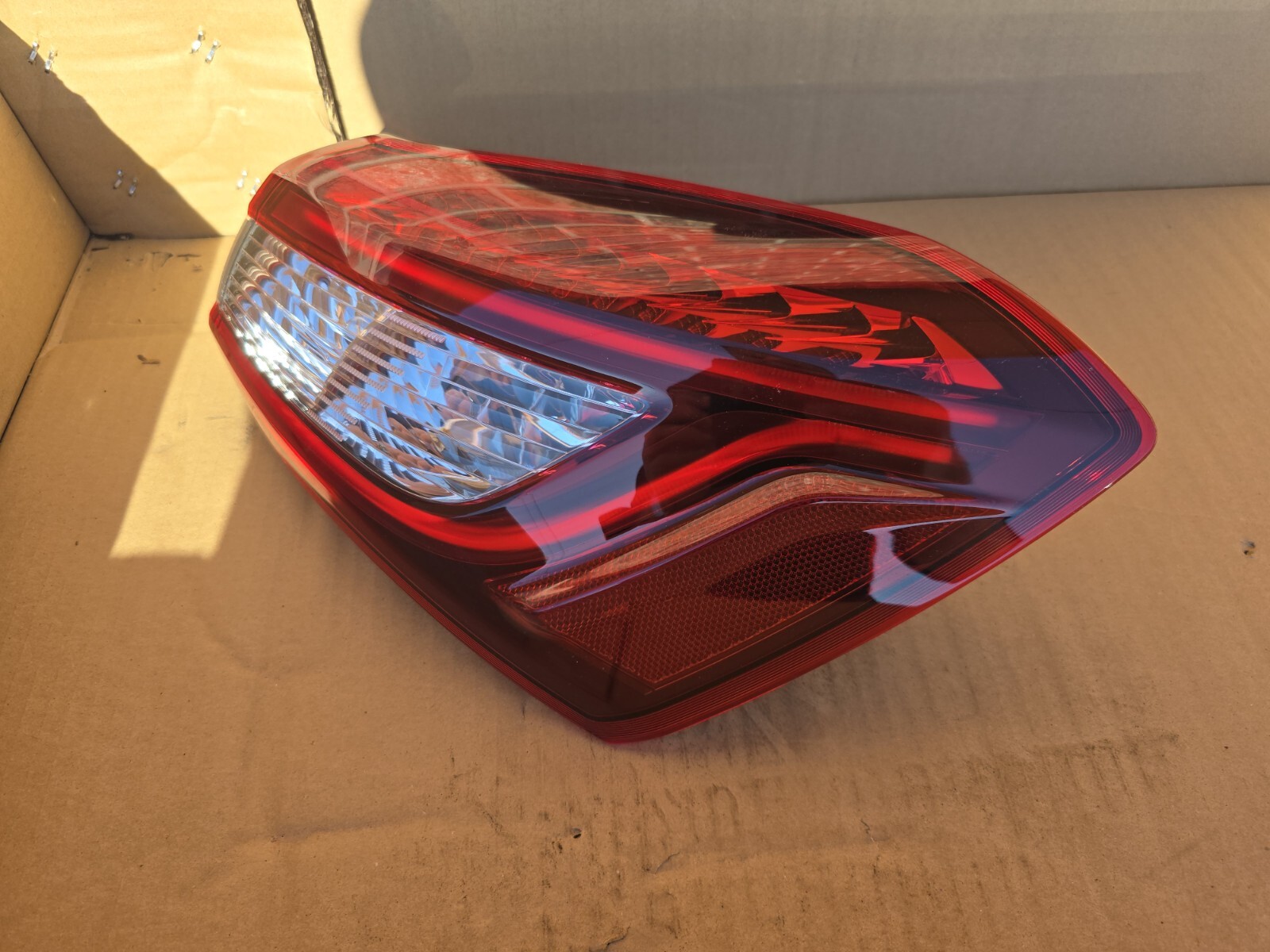 2014-2020 MASERATI GHIBLI M157 REAR RIGHT OUTER QUARTER TAILLIGHT TAILLAMP OEM