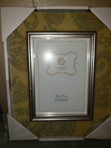 Lot Of 3 Malden international Designs Picture Frames **read** - Picture 3 of 6