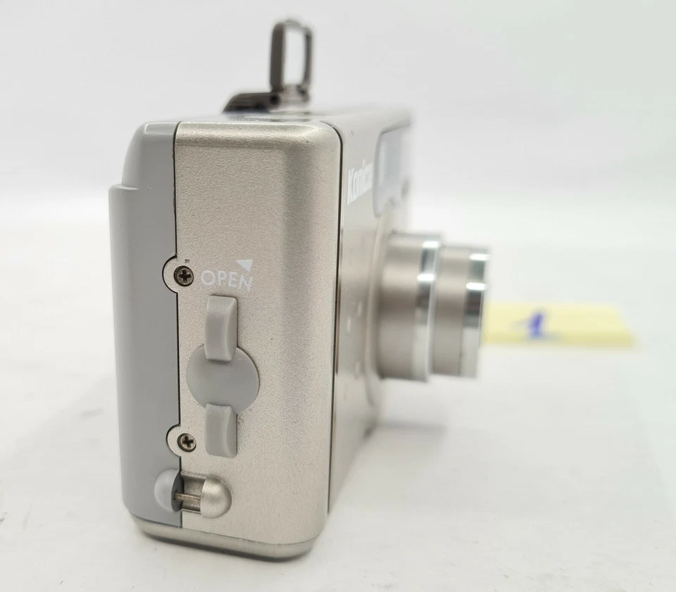 #1 Konica Revio CZ Zoom 25-40mm Point & Shoot Film Camera 35mm Self Timer Tested - Image 4 of 4