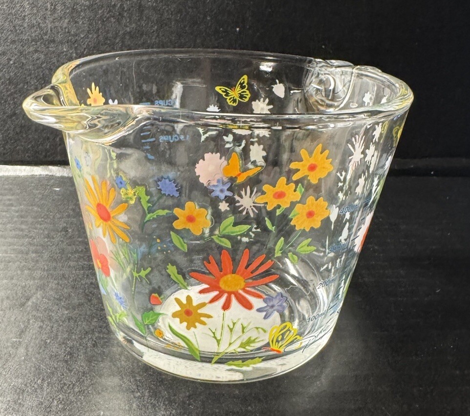 NEW 🦋 Dolly Parton 🦋 Clear Glass Measuring Cup - Handle Wildflowers