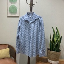 Banana Republic Mens 100 Cotton Long Sleeve Blue Button Front Shirt Size XL.