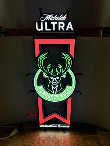 Michelob Ultra Beer Milwaukee Bucks NBA Basketball Light Up LED Sign Game Room