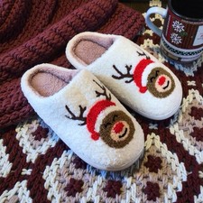 Women  s Reindeer Slippers Size 8.5  9 Christmas Plush Cozy Indoor Shoes New