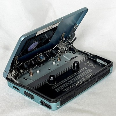 SONY WM-EX610 2000 Walkman Blue Vintage Cassette Player From Japan