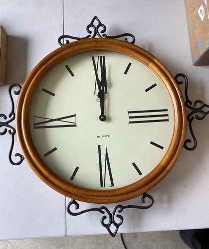 Quarz Wanduhr (nicht getestet) - Bild 1 von 5