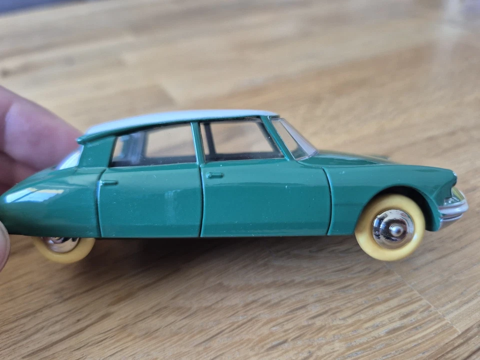 Dinky Toys 24 cp Citroën DS 19 Verte Échelle 1:43 ATLAS - Photo 3/4