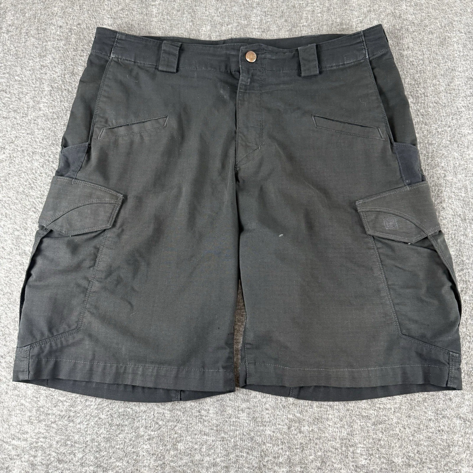 5.11 Tactical Cargo Shorts Men 33 Black Ripstop Utility Work Hiking Outdoor 35x9