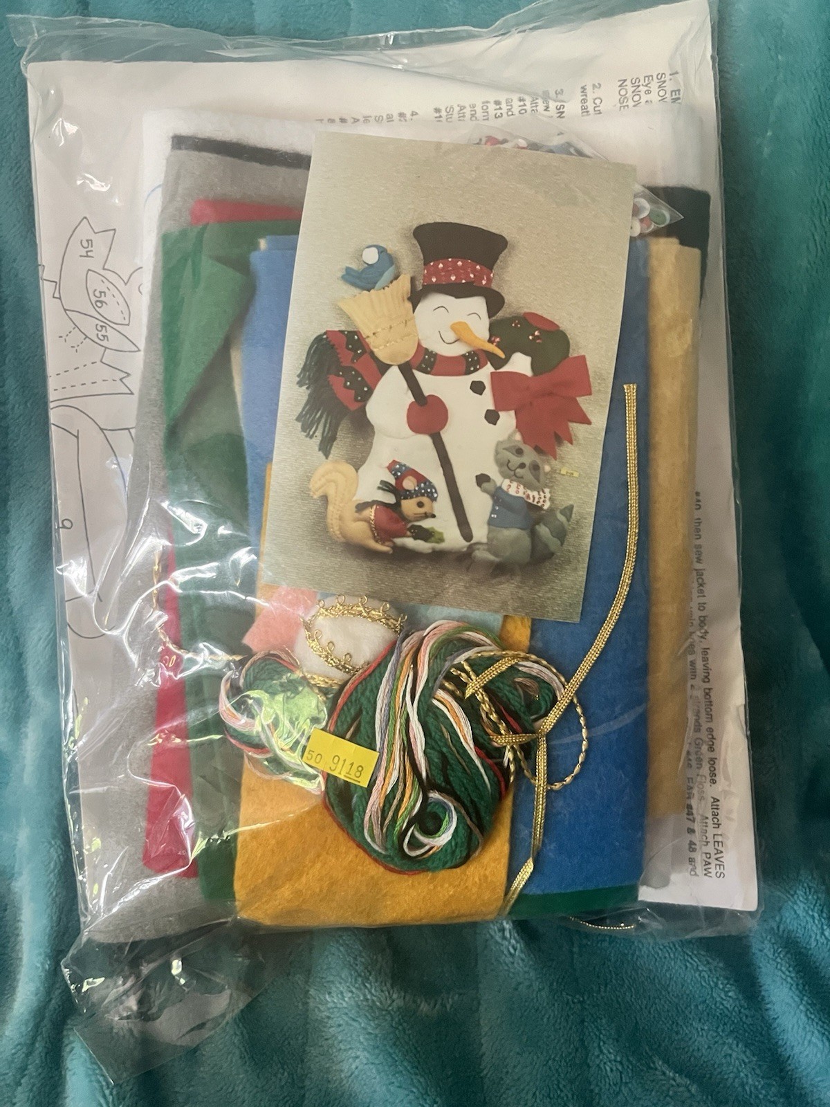 Woodland Friends Snowman Felt Wall Hanging Kit Christmas Winter Vintage Craft