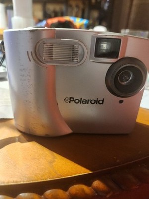 Polaroid Fun Flash 640. 0.3 amp. Photo Max . Digital Camera. Vintage. Works.