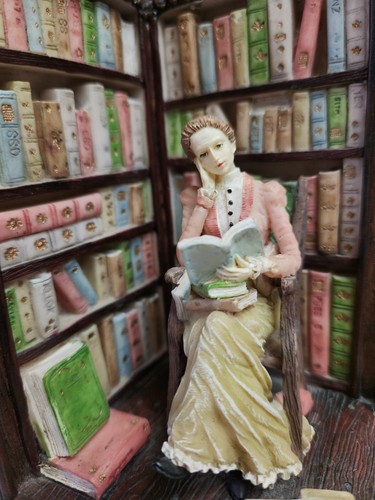 2 x Bibliothek Buchstützen / Ecken Vintage handgefertigte Skulpturen UK Harz  - Bild 5 von 12