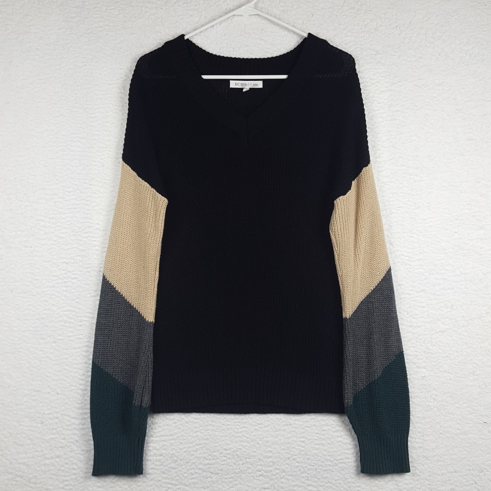 BCBGeneration V-Neck Pullover Sweater Women's Siz… - image 1