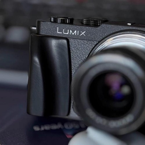 Adesivo antiscivolo manico impugnatura fotocamera legno fatto a mano per Panasonic LUMIX S9 - Foto 21 di 21