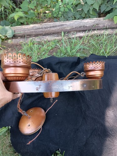 Wagon Wheel Hanging Chandelier Vtg 3 Light Lamp Light Fixture Wood Brass Corrode - Picture 6 of 17