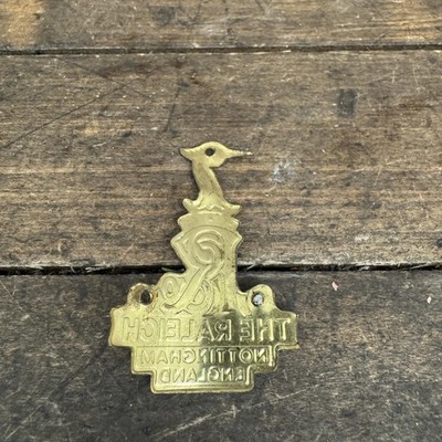 Insigne Vintage Vélo Raleigh - Tête De Vélo Avec Héron, Nottingham Angleterre, Métal, Occasion