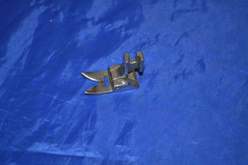 ZIGZAG PRESSER FOOT LOW SHANK KENMORE PFAFF SEWING MACHINES