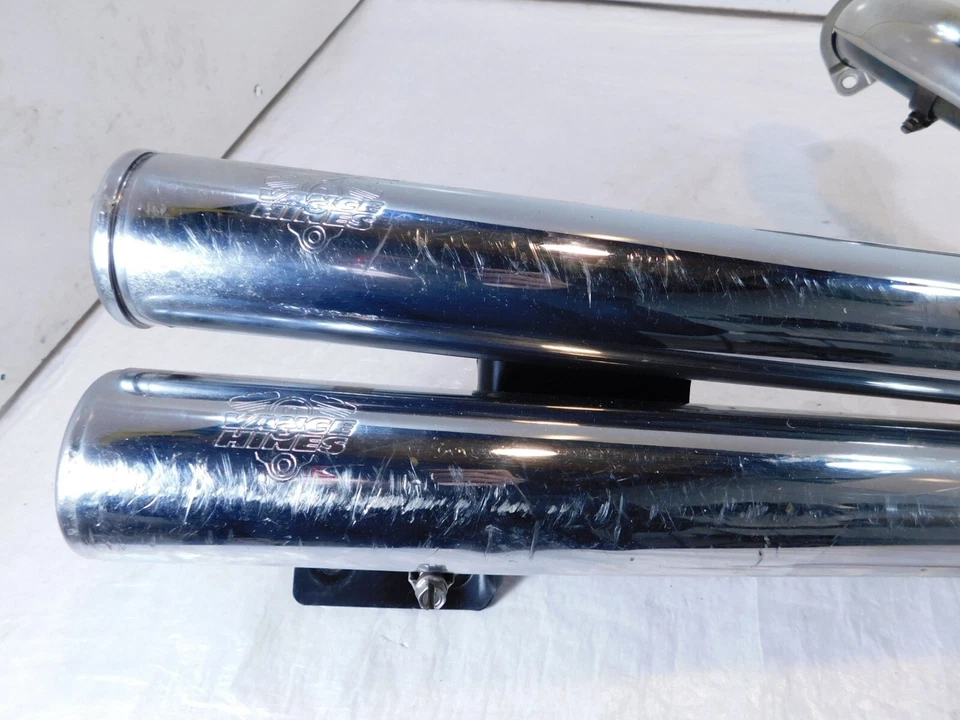 Sistema de tubo de escape Harley Davidson Softail Vance & Hines con soporte - ABOLLADO Foto 4 de 4