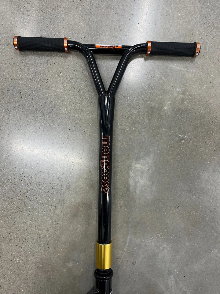 Mongoose Stance Pro Scooter Freestyle Negro Naranja Ligero Marco de Alta Resistencia Foto 4 de 4