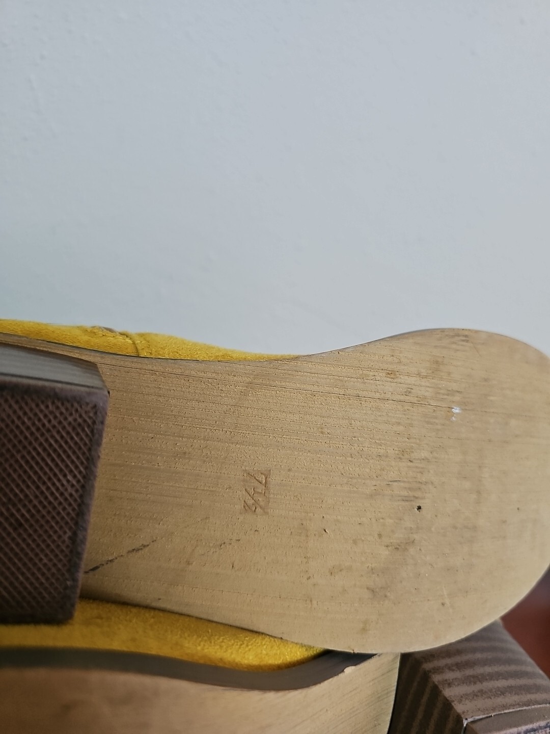 NOT RATED Women's Boots Yellow Color Upper Fabric Zipper Fringe Back.Size 7.5