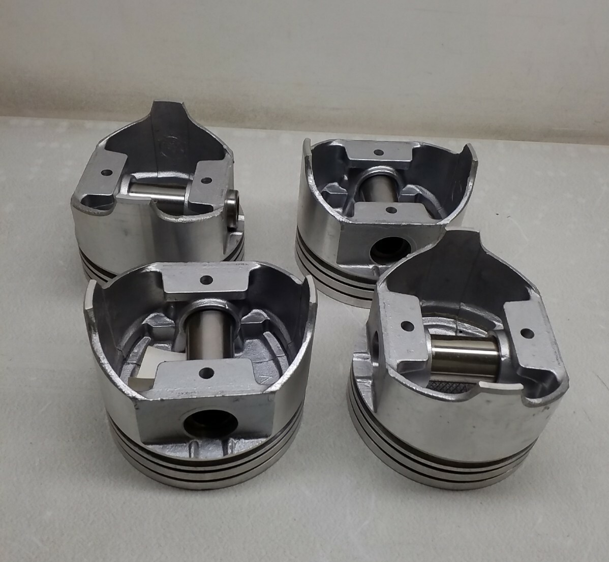 465NP TRW Automotive Piston Set Quantity 4 Pistons Made In USA eBay