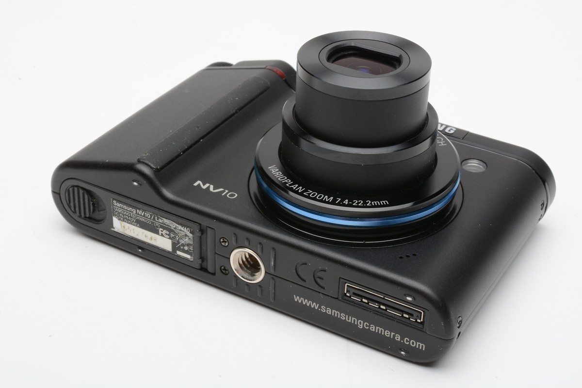 Samsung NV10 10.1MP w/Schneider 7-22mm zoom, Very compact, clean