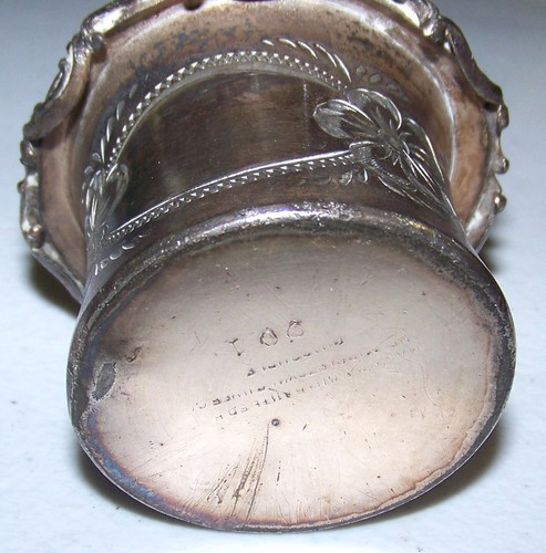 Antique Middletown Silver Co. - Toothpick Holder - Etched Floral, Flowers - Picture 9 of 10