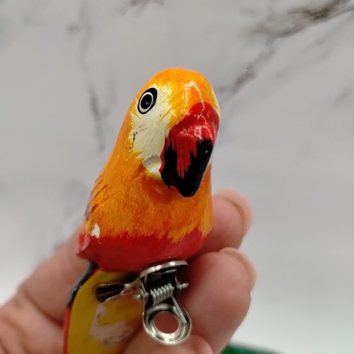 Wooden Clip On Parrot Birds Figural Tropical Decorations Colorful Set Of 3 - Picture 9 of 19