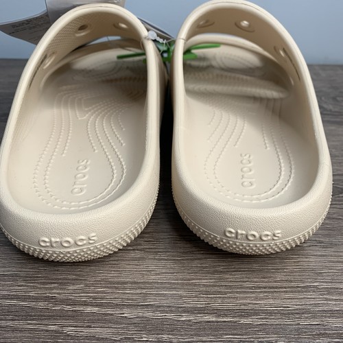 Crocs Sandalia Clásica V2 Shiitake Beige 2 Correas Zapatos Mujer Talla 7 - Hombre 5 NUEVO - Imagen 9 de 9