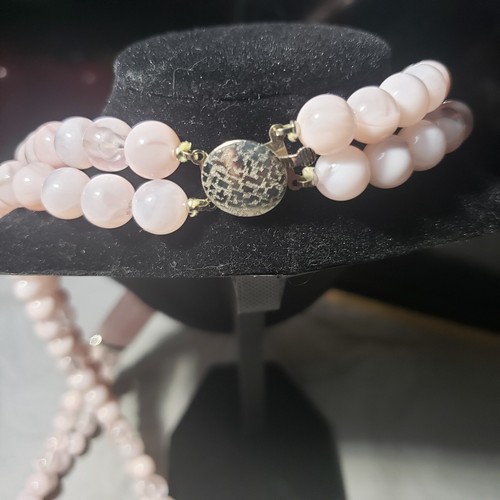 Vintage Genuine Lucite Pink Bead Necklace 30" Long Light weight - Picture 4 of 7