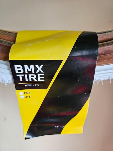 New Set GT Tires 20 x 1.75 White/Tan Lp-5 bmx bike old school dyno performer - Picture 2 of 2