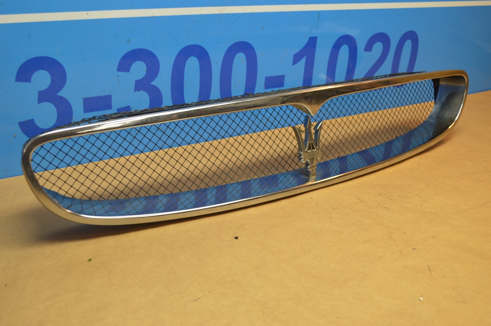 2004 M138 MASERATI GT COUPE  FRONT RADIATOR GRILLE GRILL CHROME ASSEMBLY