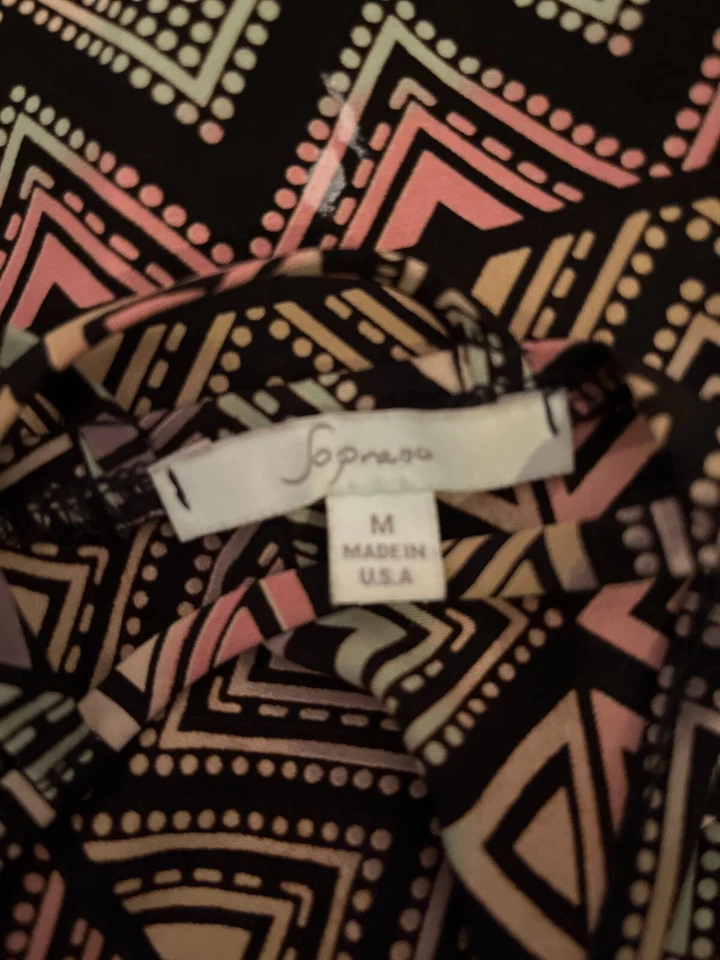 Top corto soprano para mujer mediano Chevron dobladillo asimétrico bruja gótica Foto 4 de 4