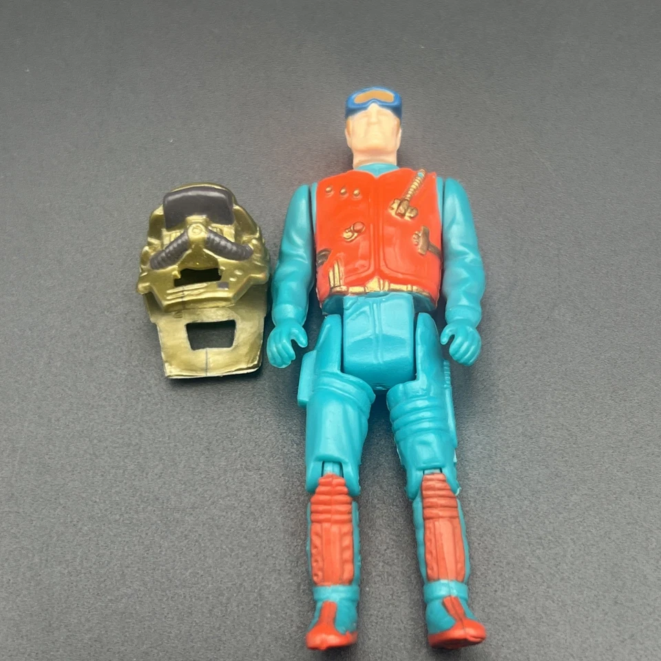 Gator Dusty Hayes Vintage MASK Action Figure Complete w/ Helmet 1985 Kenner - Image 3 of 4